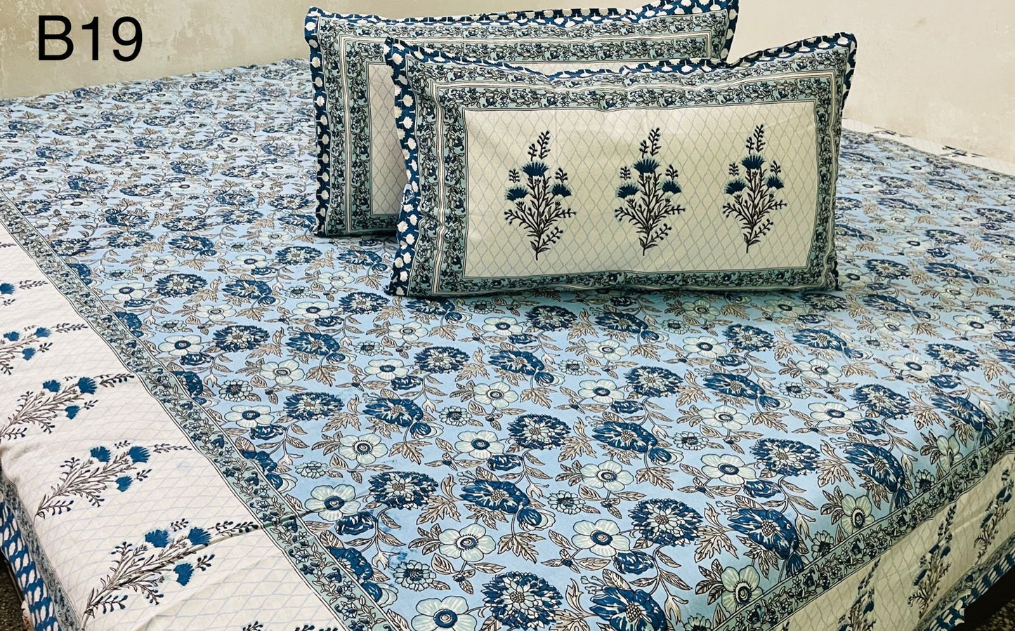 Jaipuri Petal Collection Double Bedsheets with 2 Pillow Covers | B19